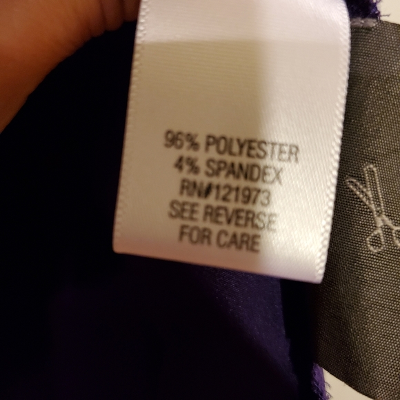 Simply Vera, Vera Wang purple silky top - Picture 6 of 7